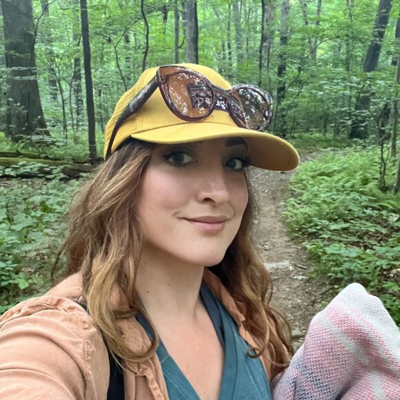 Meet your Posher, Sara - Picture 3 of 14